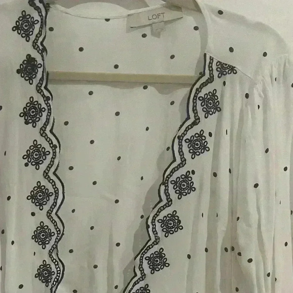 Ann Taylor Loft Polka Dot White Scalloped Trim Wrap Blouse - Picture 4 of 4